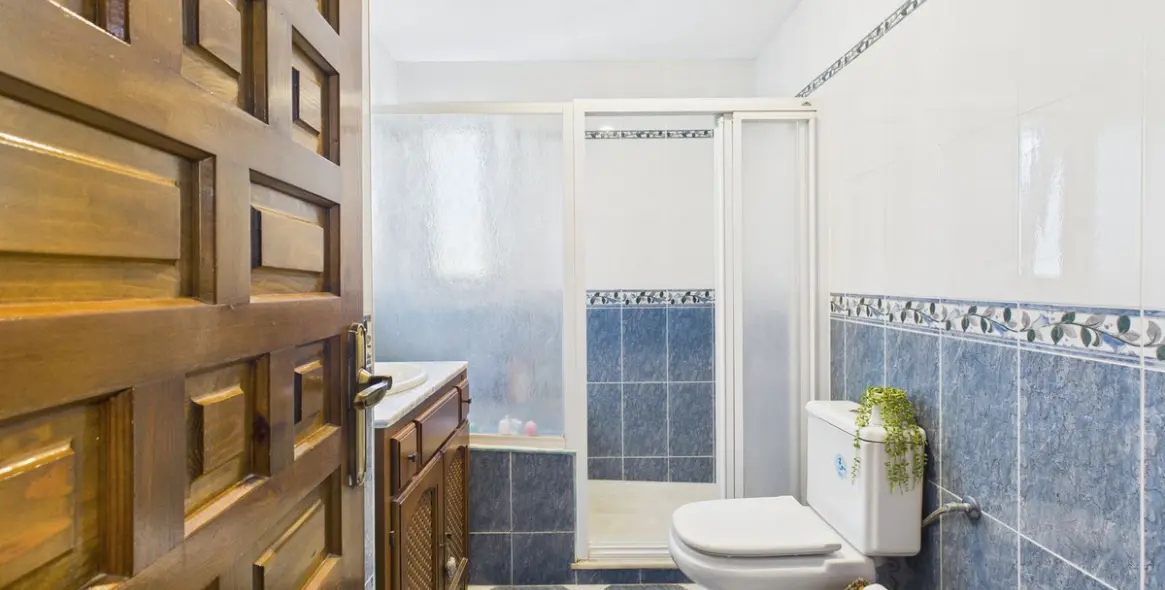 Venta de villa independiente en Estepona 20