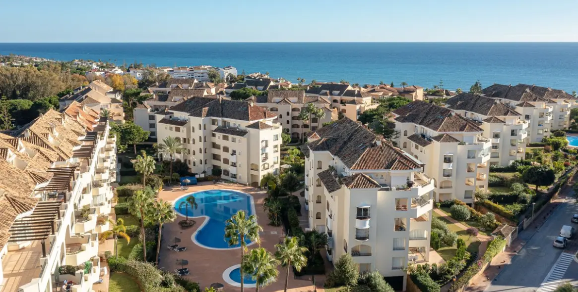 Продажа двухуровневого пентхауса в Elviria 1