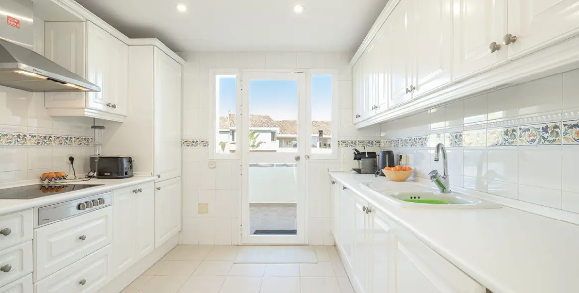 Продажа двухуровневого пентхауса в Elviria 7