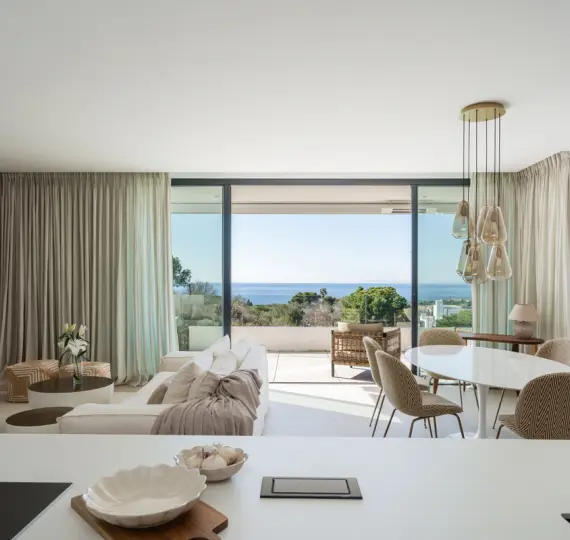 Venta de apartamento en planta media en Artola