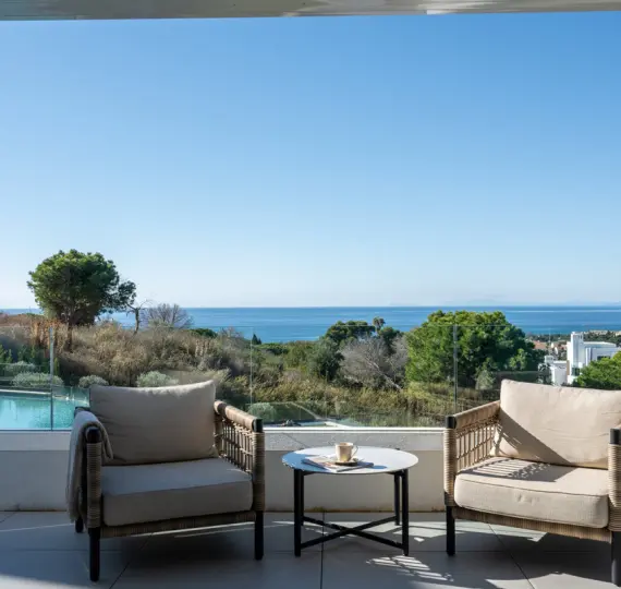 Venta de apartamento en planta media en Artola
