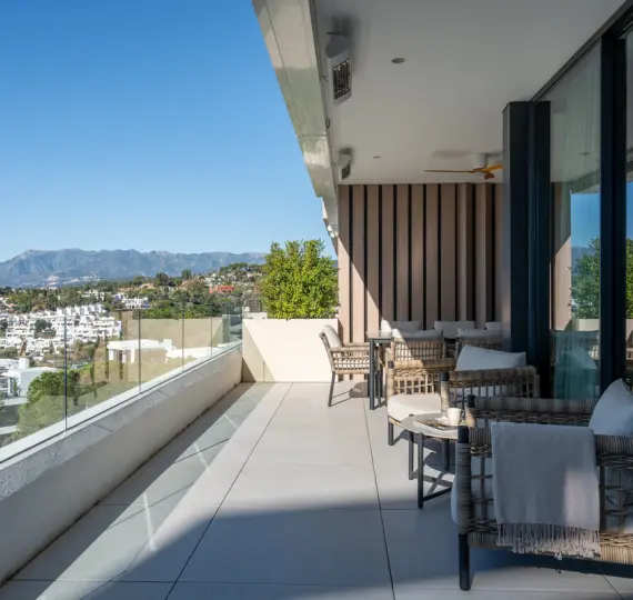 Venta de apartamento en planta media en Artola