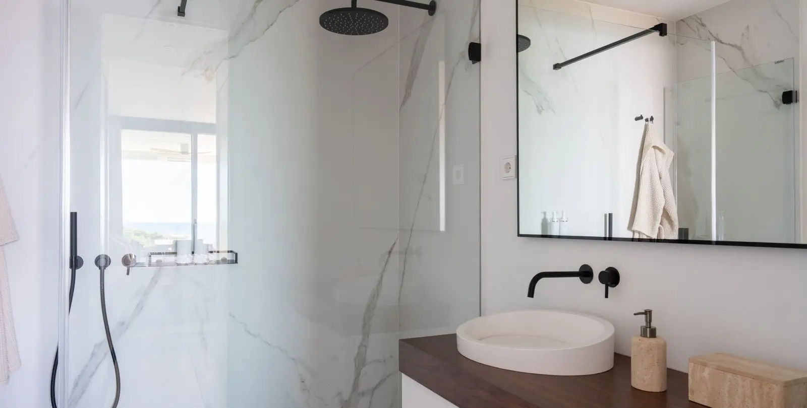 Venta de apartamento en planta media en Marbella 17