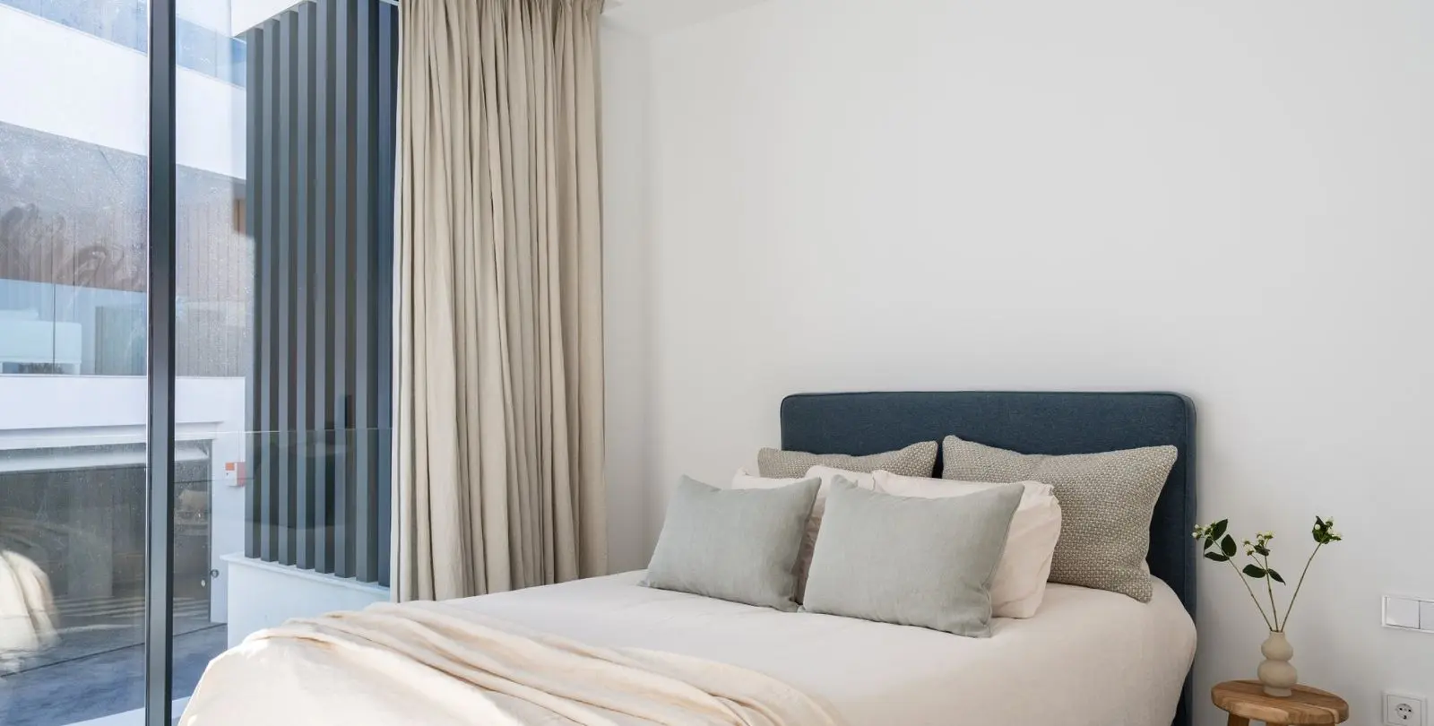 Venta de apartamento en planta media en Marbella 21