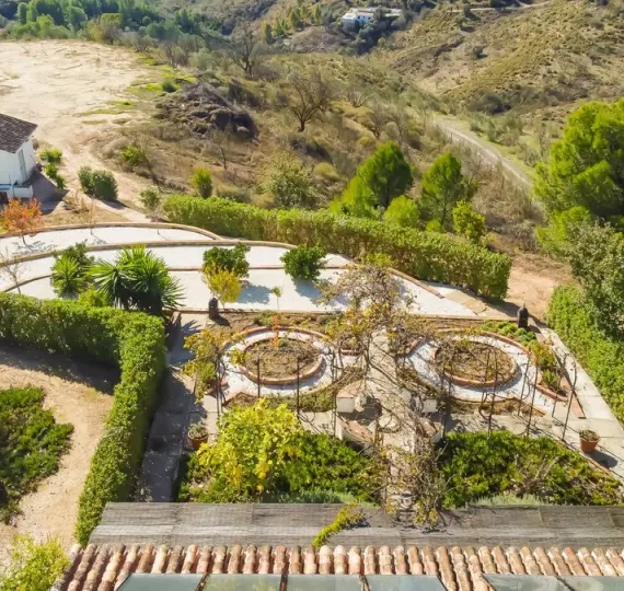 Продажа отеля в Villanueva De La Concepcion