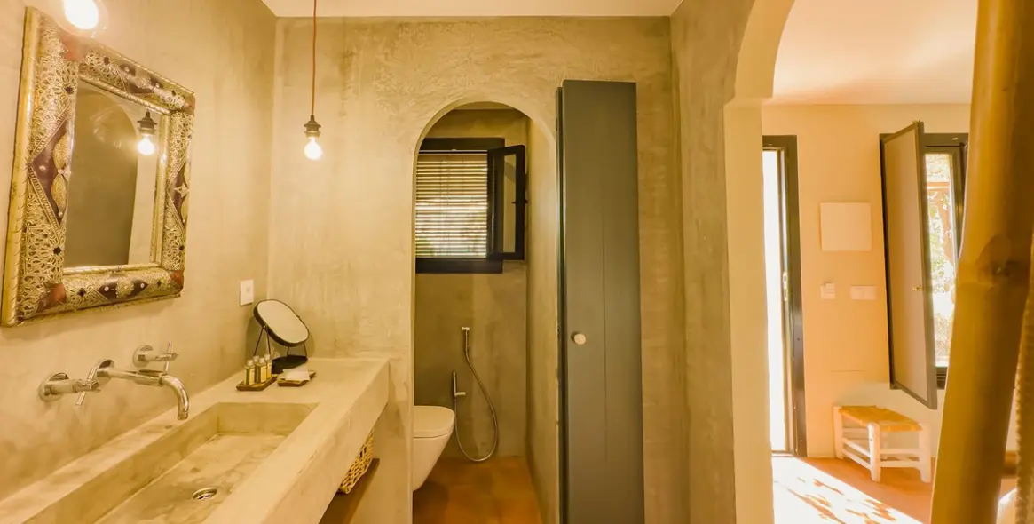 Sale of hotel in Villanueva De La Concepcion 45