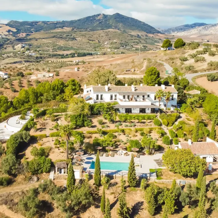 Venta de hotel en Villanueva De La Concepcion