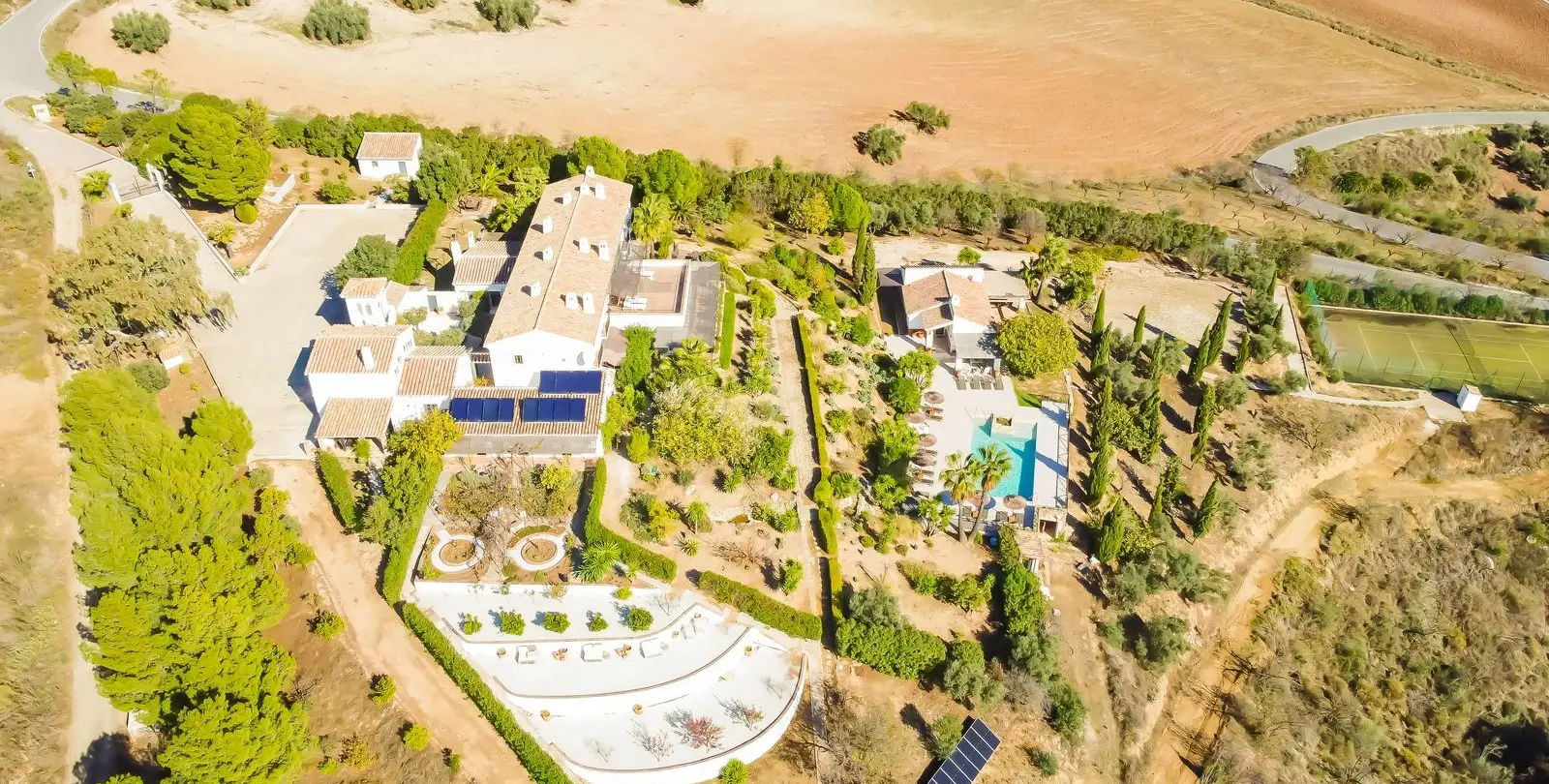 Sale of hotel in Villanueva De La Concepcion 9
