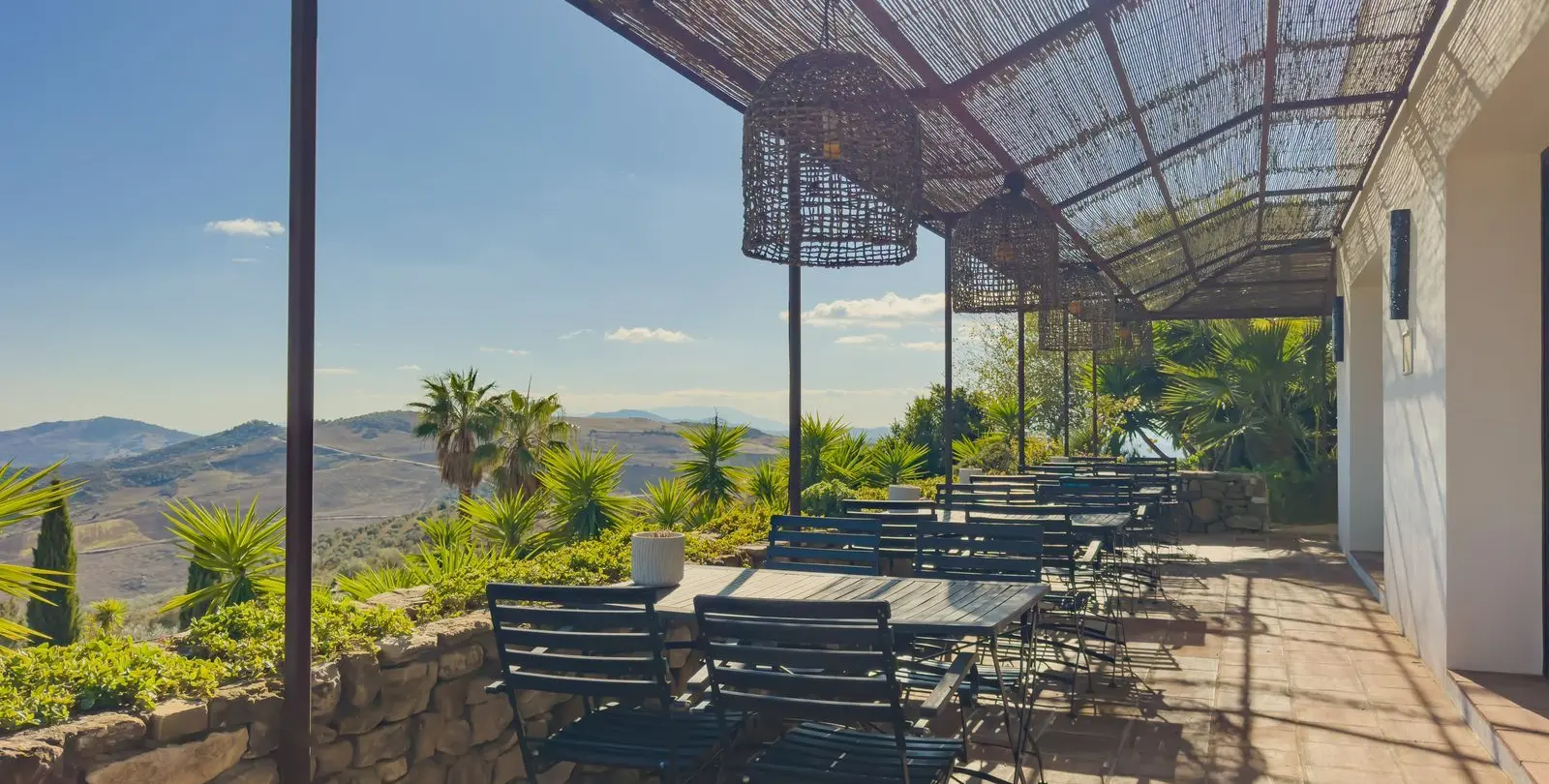Sale of hotel in Villanueva De La Concepcion 32