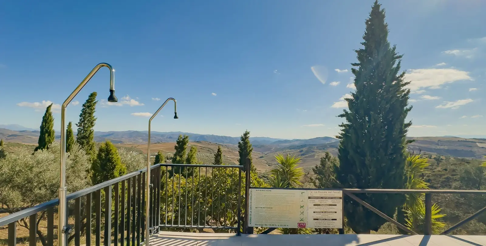 Sale of hotel in Villanueva De La Concepcion 71