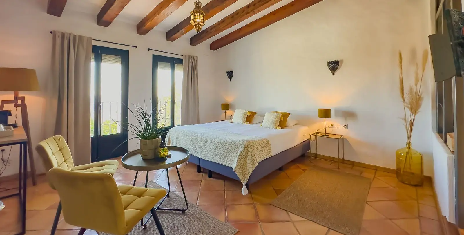 Sale of hotel in Villanueva De La Concepcion 81