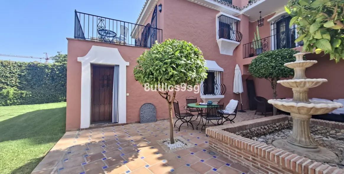 Продажа  отдельно стоящей виллы в Nueva Andalucía (район Aloha) 7