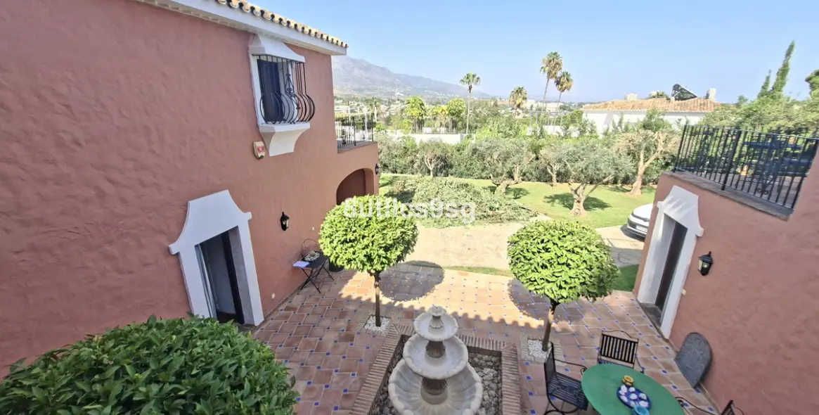 Продажа  отдельно стоящей виллы в Nueva Andalucía (район Aloha) 8