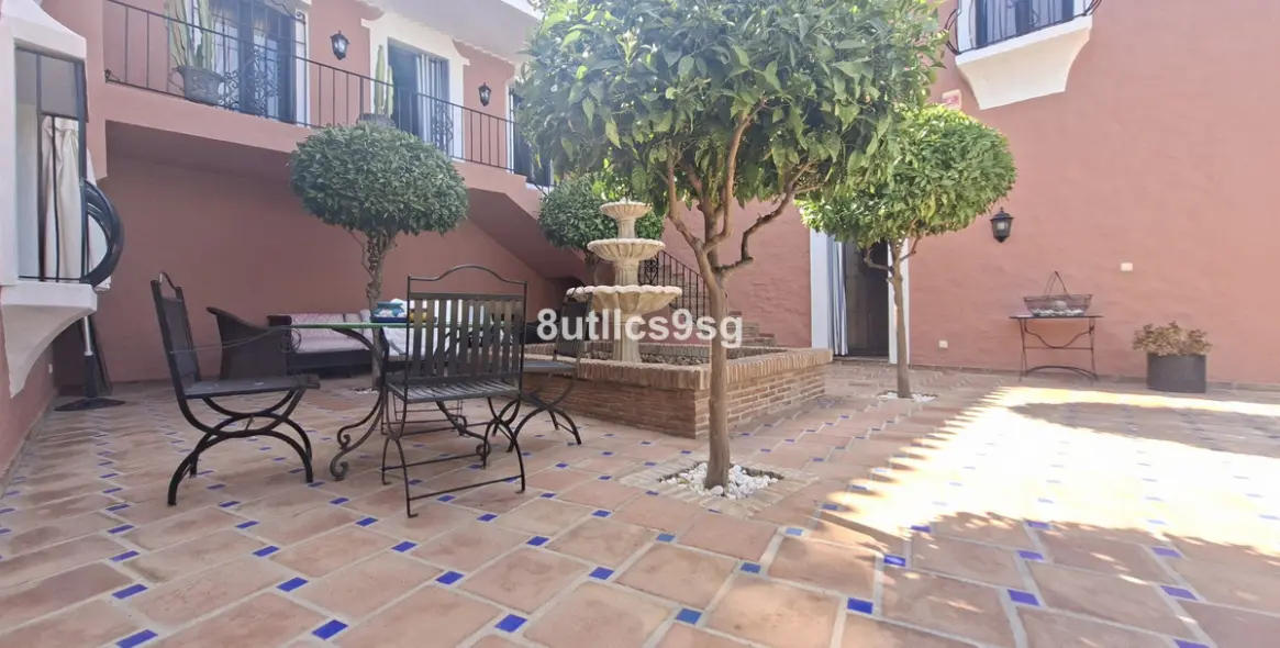 Продажа  отдельно стоящей виллы в Nueva Andalucía (район Aloha) 12