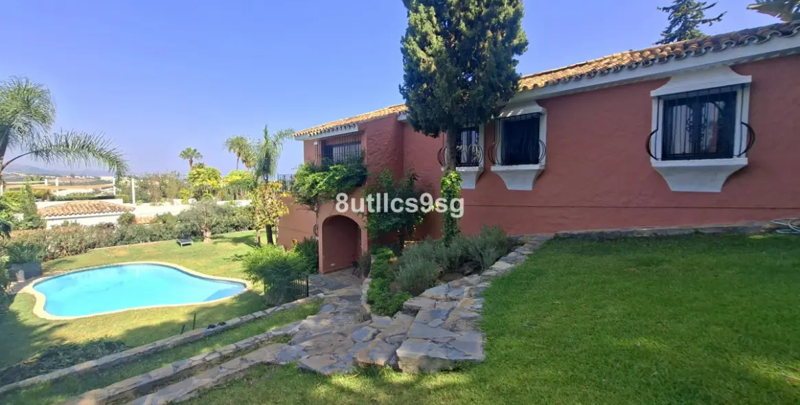 Продажа  отдельно стоящей виллы в Nueva Andalucía (район Aloha) 14