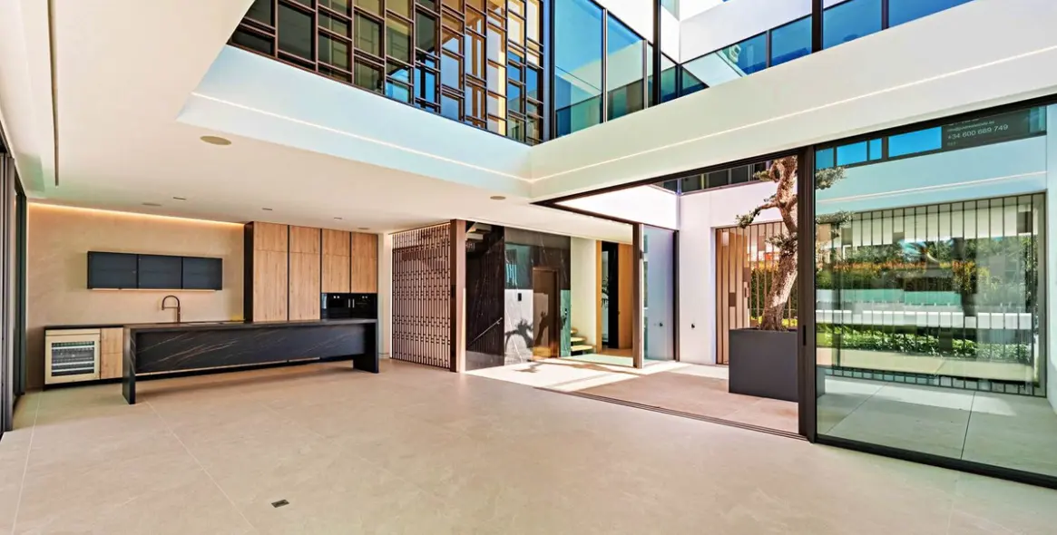 Sale of semi-detached house in Marbella (district The Golden Mile) 3