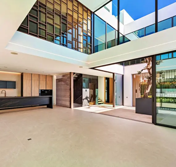 Semi-detached house R5151622