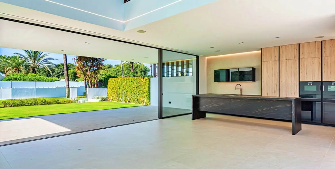 Sale of semi-detached house in Marbella (district The Golden Mile) 6