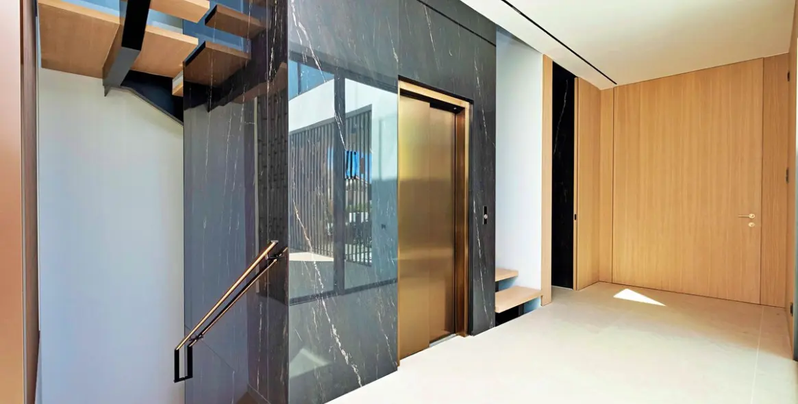 Sale of semi-detached house in The Golden Mile 11