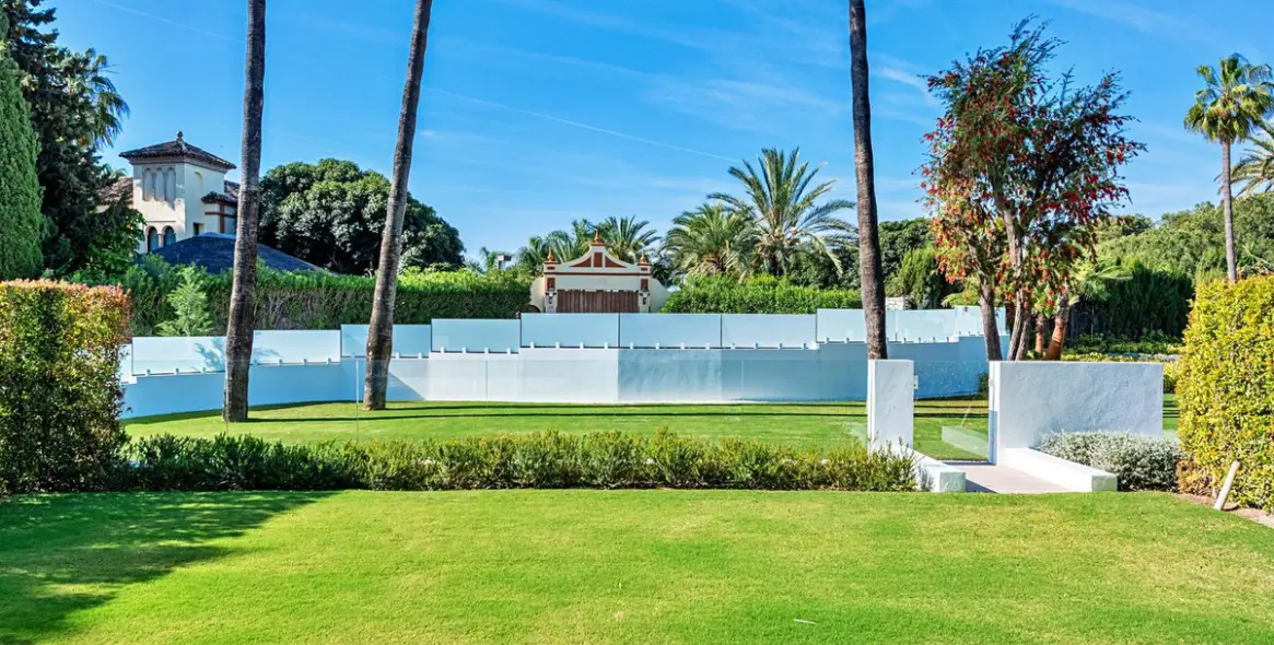 Sale of semi-detached house in The Golden Mile 28