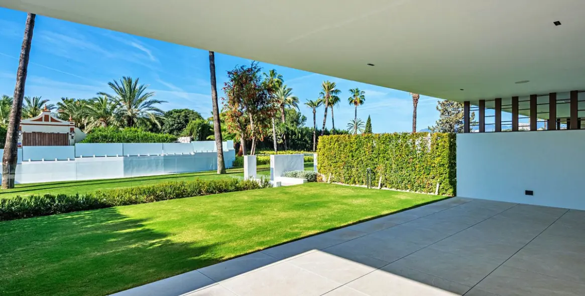 Sale of semi-detached house in The Golden Mile 29