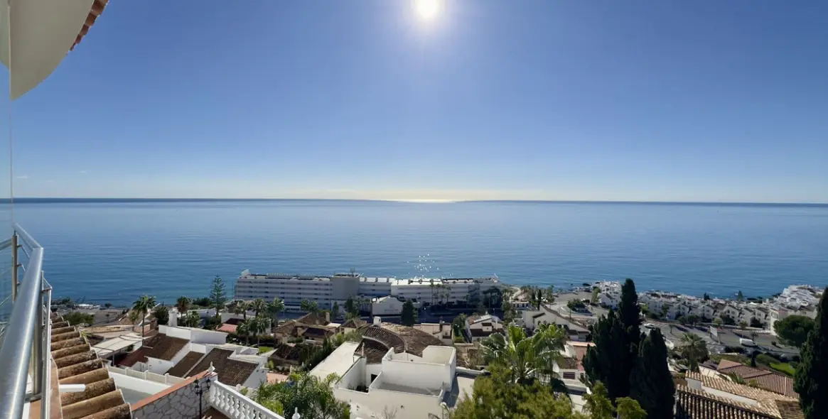 Продажа  отдельно стоящей виллы в Benalmadena Costa 2