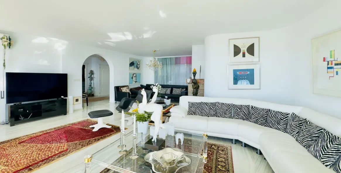 Продажа  отдельно стоящей виллы в Benalmadena Costa 6