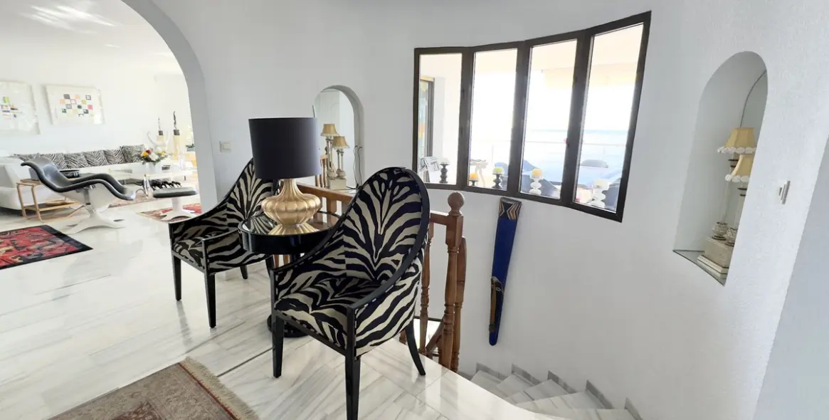 Продажа  отдельно стоящей виллы в Benalmadena Costa 11