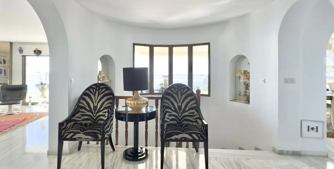 Продажа  отдельно стоящей виллы в Benalmadena Costa 12