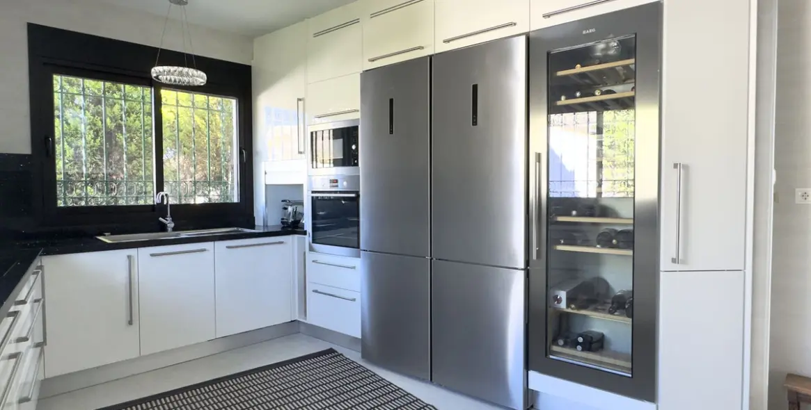 Продажа  отдельно стоящей виллы в Benalmadena Costa 16