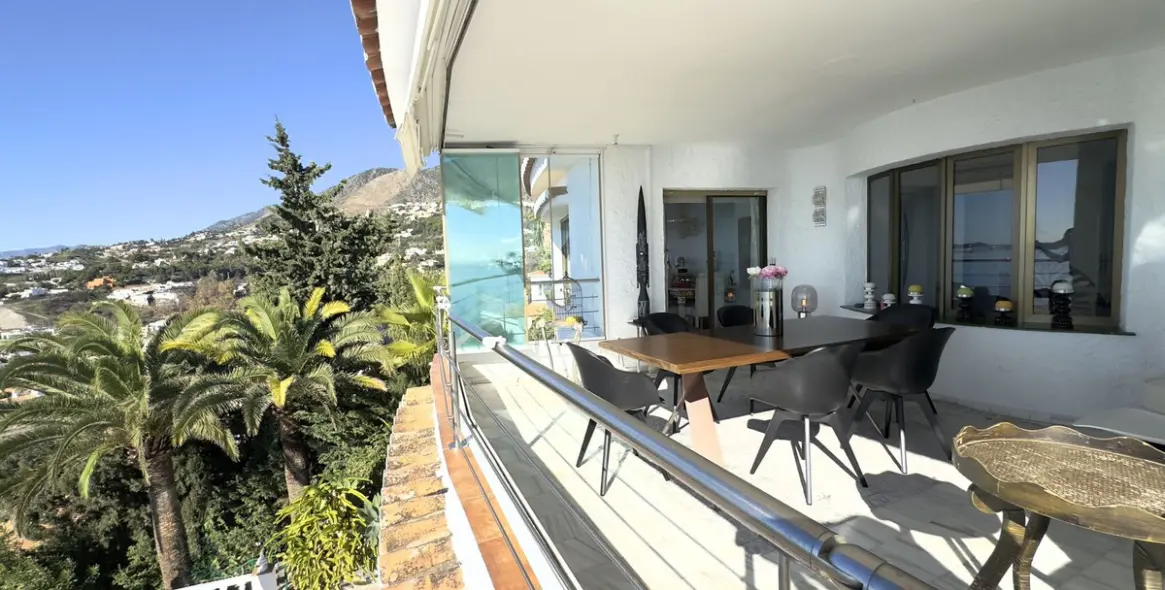 Продажа  отдельно стоящей виллы в Benalmadena Costa 20