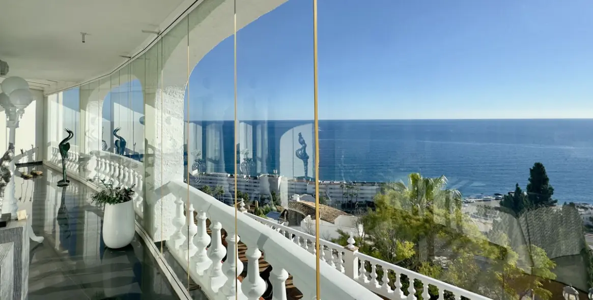 Продажа  отдельно стоящей виллы в Benalmadena Costa 23