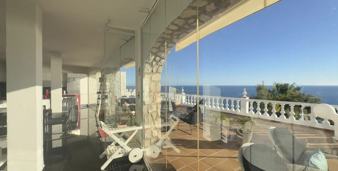 Продажа  отдельно стоящей виллы в Benalmadena Costa 32