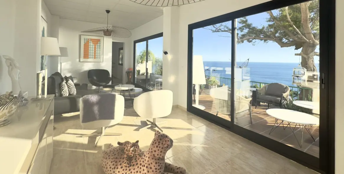 Продажа  отдельно стоящей виллы в Benalmadena Costa 37