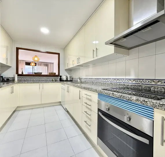 Short-term rent of ground floor apartment in La Duquesa