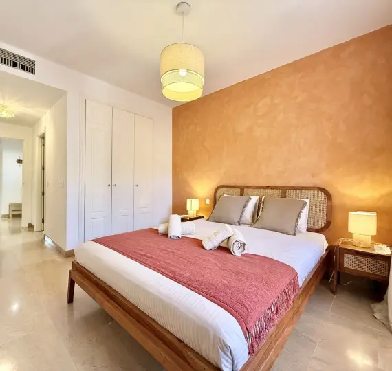 Short-term rent of ground floor apartment in La Duquesa