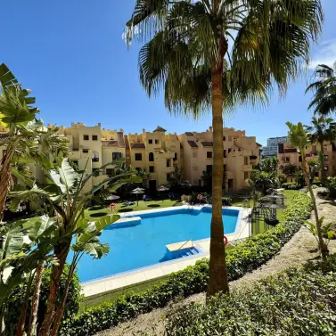 Short-term rent of ground floor apartment in La Duquesa