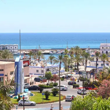 Alquiler a largo plazo de ático en Estepona