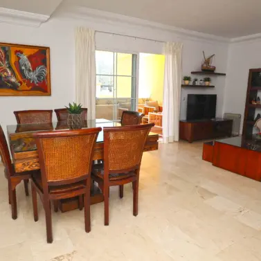 Alquiler a largo plazo de ático en Estepona