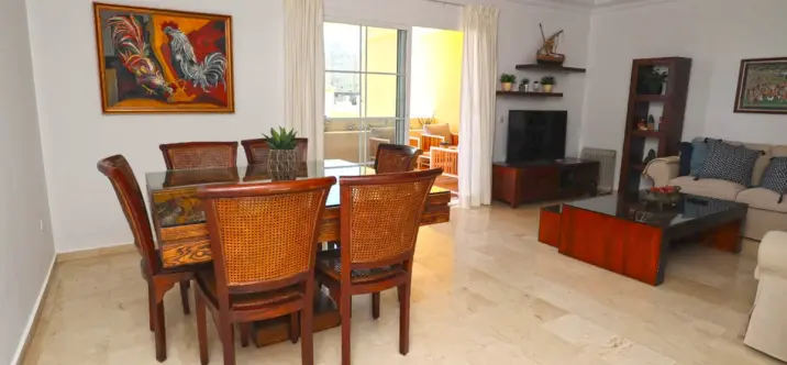 Alquiler a largo plazo de ático en Estepona 2