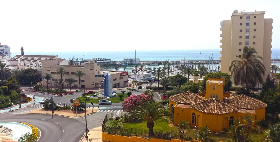 Долгосрочная аренда пентхауса в Estepona 18