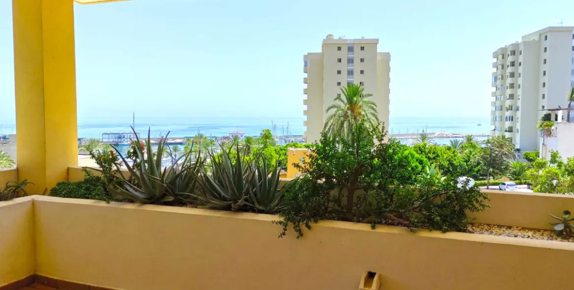 Долгосрочная аренда пентхауса в Estepona 26