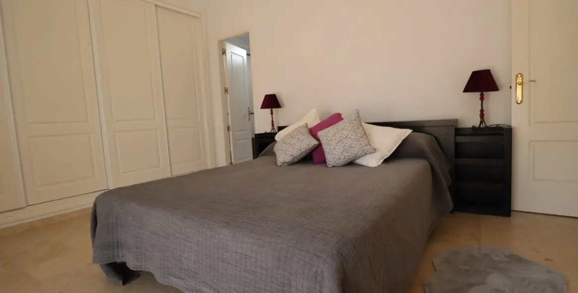 Долгосрочная аренда пентхауса в Estepona 39