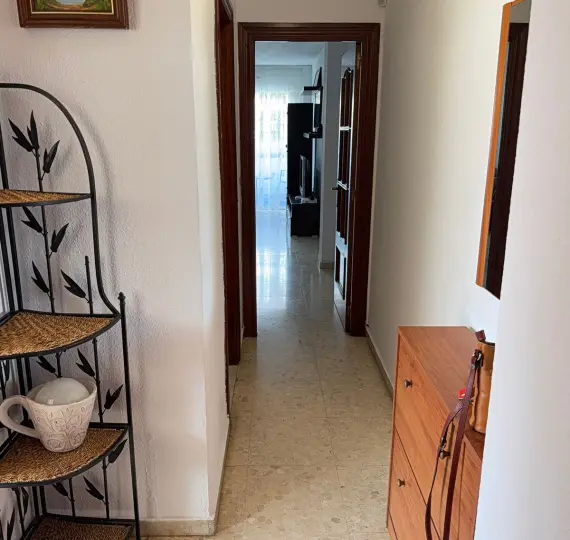 Sale of middle floor apartment in Torremolinos Centro