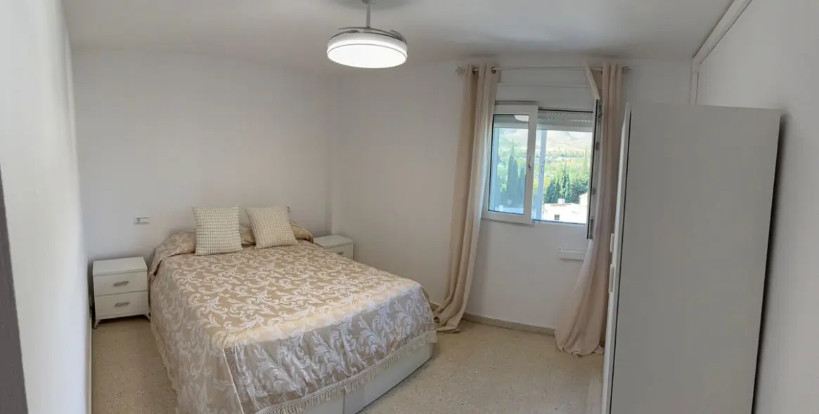 Sale of middle floor apartment in Torremolinos Centro 8