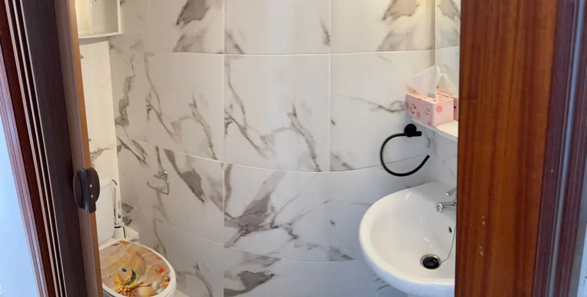 Sale of middle floor apartment in Torremolinos Centro 13