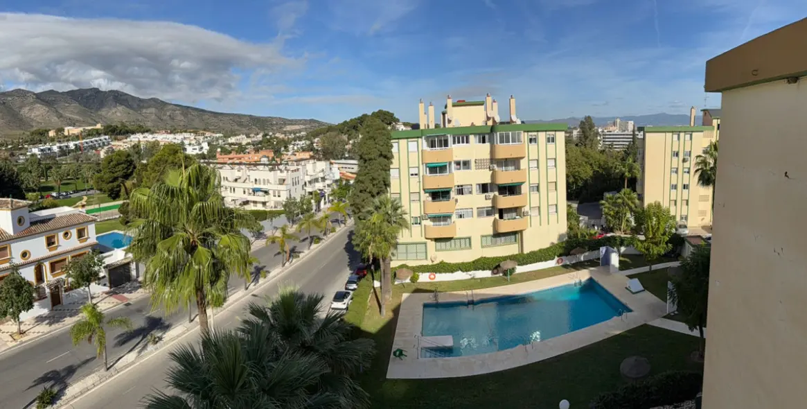 Sale of middle floor apartment in Torremolinos Centro 15