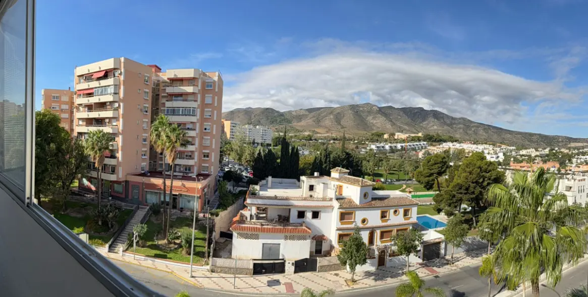 Sale of middle floor apartment in Torremolinos Centro 16