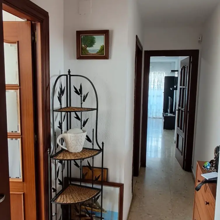 Sale of middle floor apartment in Torremolinos Centro