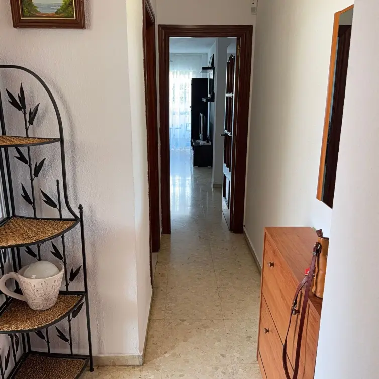 Sale of middle floor apartment in Torremolinos Centro